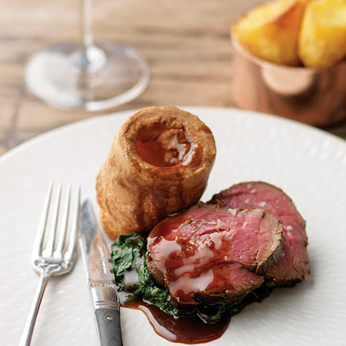 TREACLE- CURED BEEF & ROAST POTATOES WITH YORKSHIRE PUDDINGS